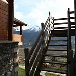 Pasithea Mountain Chalet *