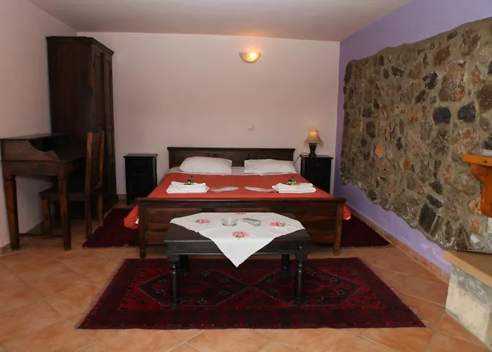 Pasithea Mountain Chalet *