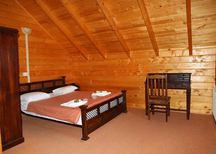 Pasithea Mountain Feneos